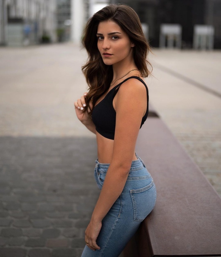 Picture of Xenia Godia