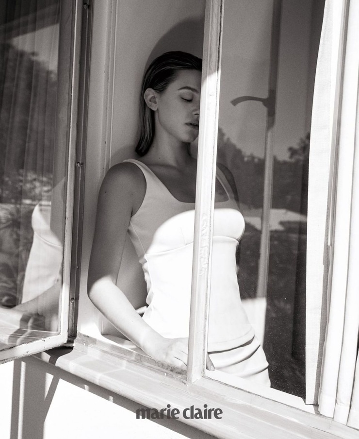 Lili Reinhart