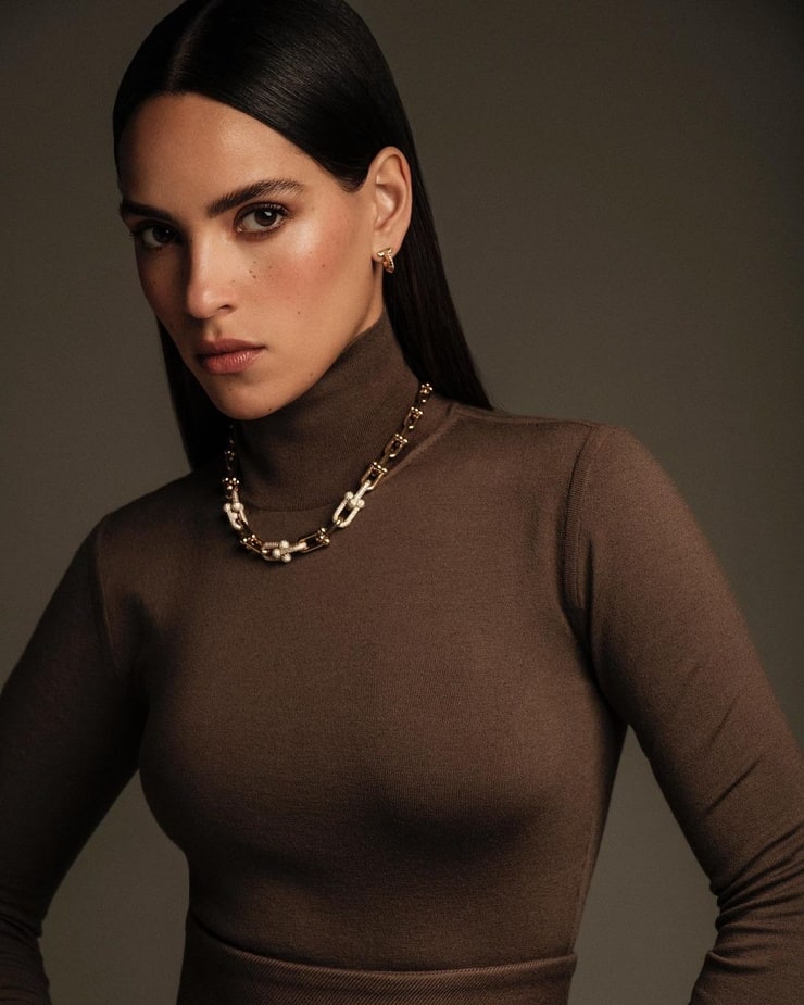 Adria Arjona