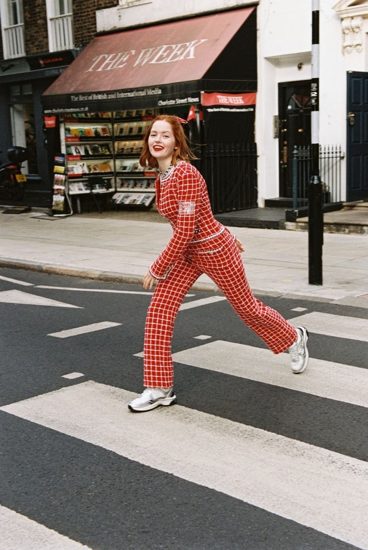 Ellie Bamber