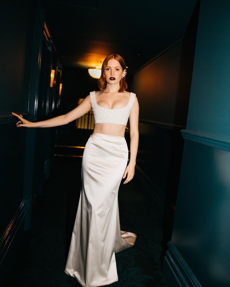 Ellie Bamber Ellie Bamber