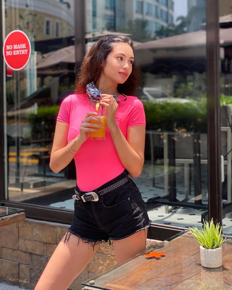 Celeste Cortesi Celeste Cortesi