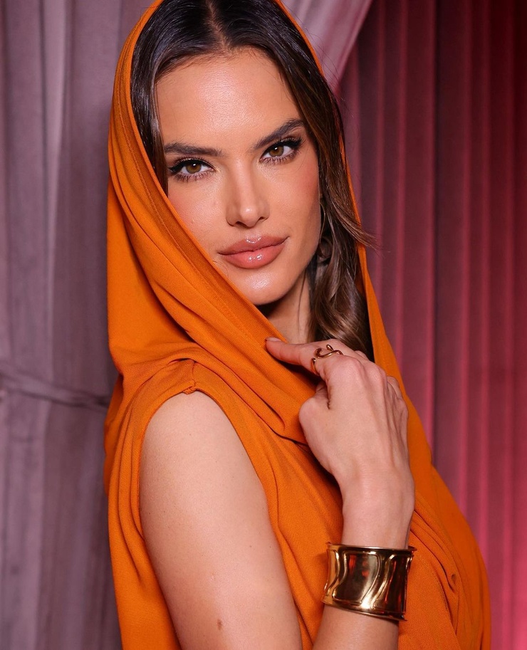 Alessandra Ambrosio Alessandra Ambrosio