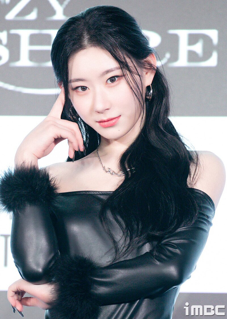 Lee Chaeryeong Lee Chaeryeong