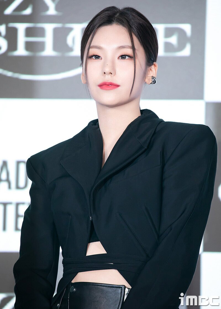 Hwang Yeji