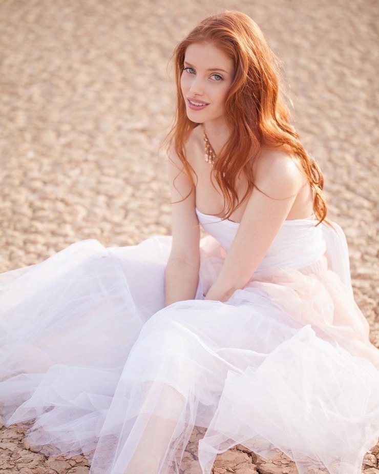 Claire Friesen