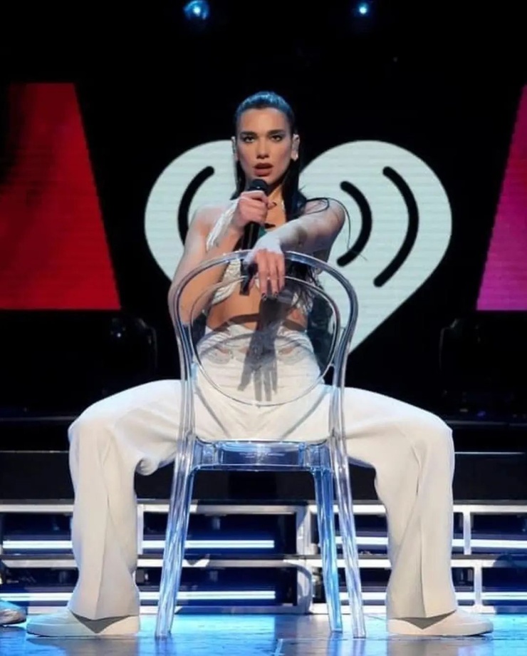 Dua Lipa