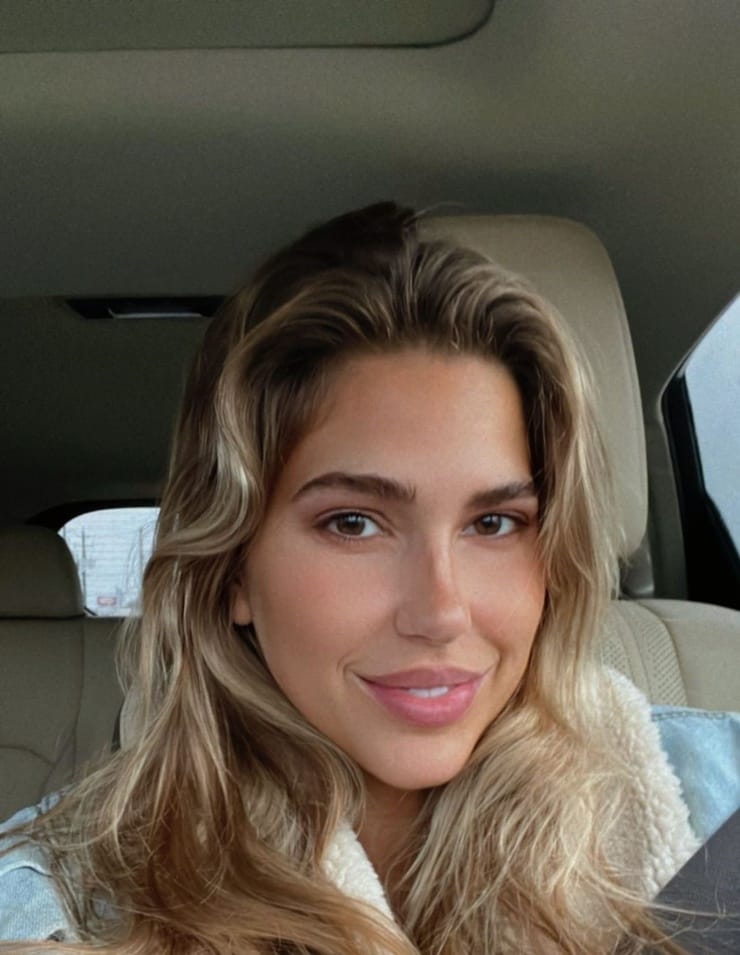 Kara Del Toro Kara Del Toro