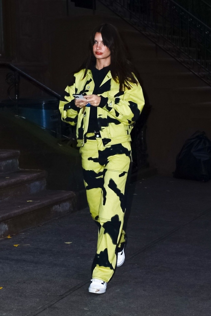 Emily Ratajkowski