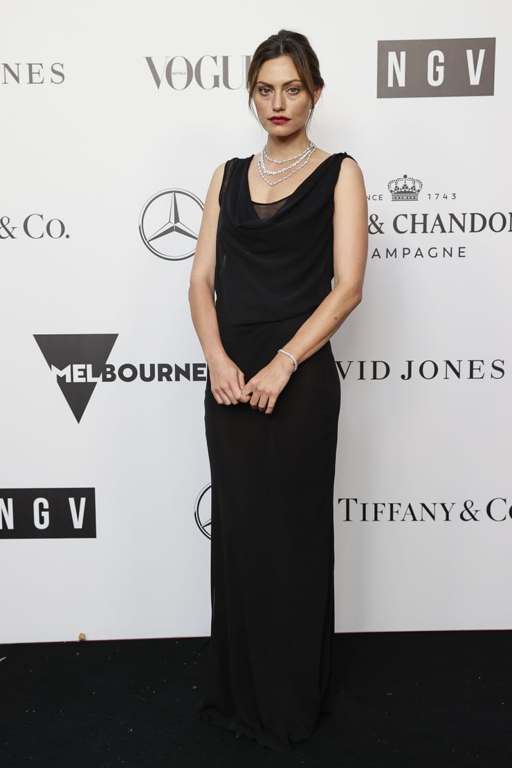 Phoebe Tonkin Phoebe Tonkin