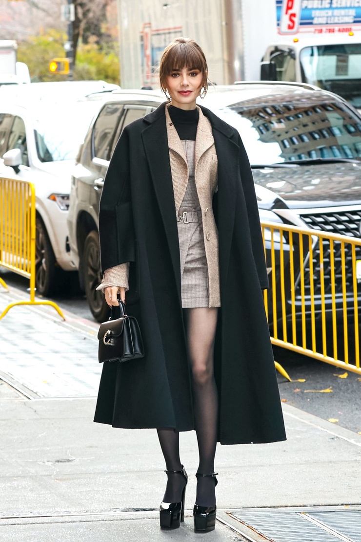 Lily Collins