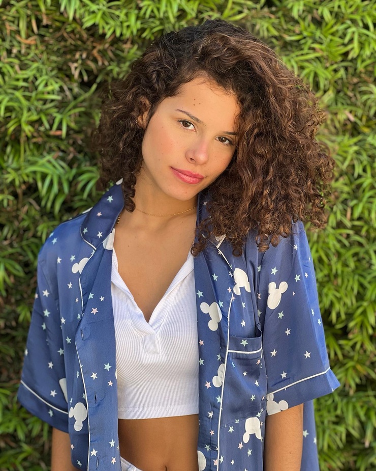 Gabriella Saraivah picture