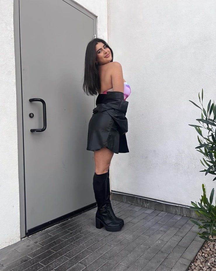 Kalani Hilliker