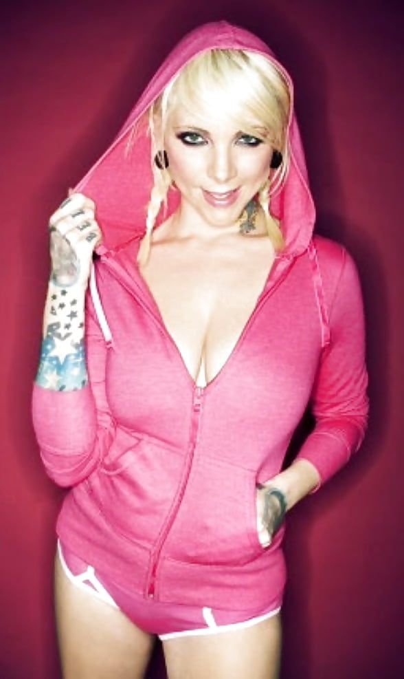 Maria Brink