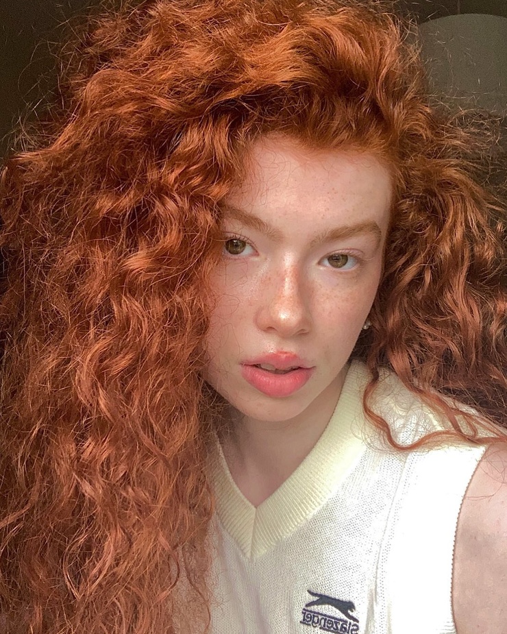 Holly Strach