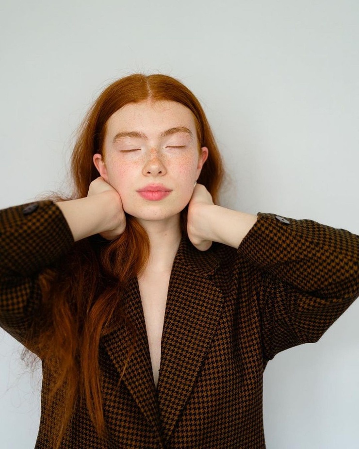 Holly Strach