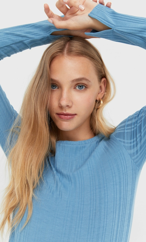 Andrea Frolikova Andrea Frolikova