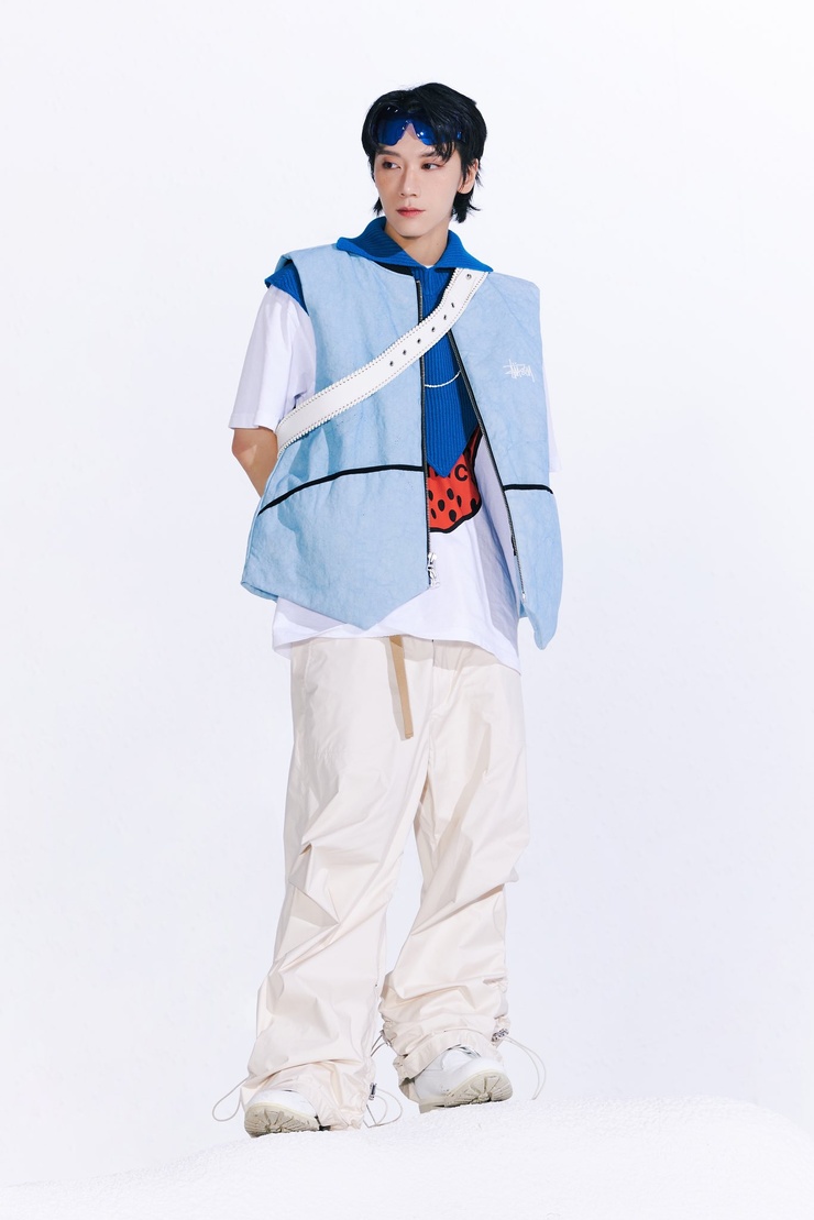 Ten (텐) image