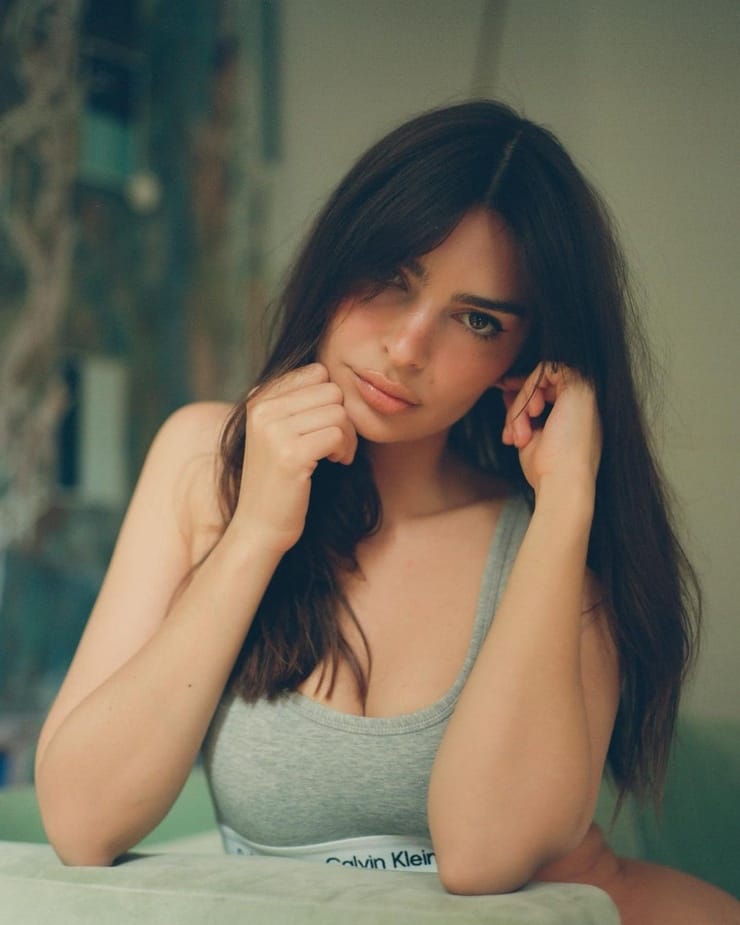 Emily Ratajkowski Emily Ratajkowski