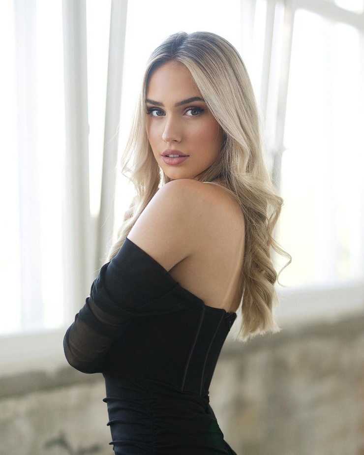 Alina Nitschke Alina Nitschke