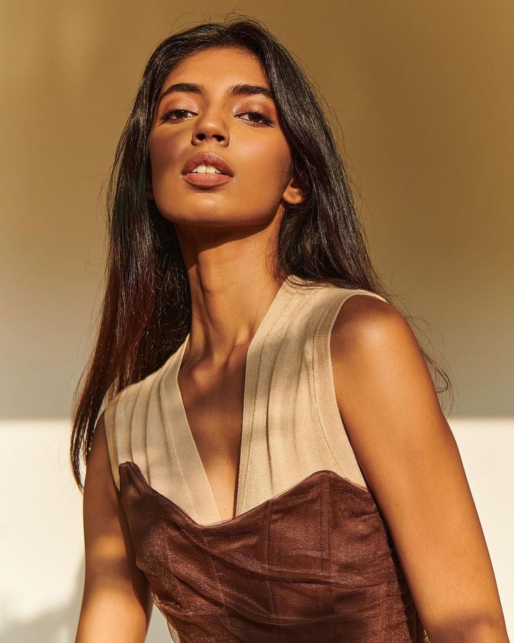 Divya Jadhav Divya Jadhav