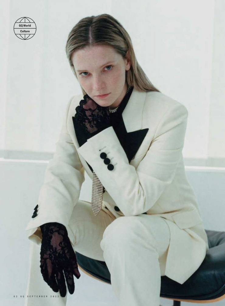 Morfydd Clark