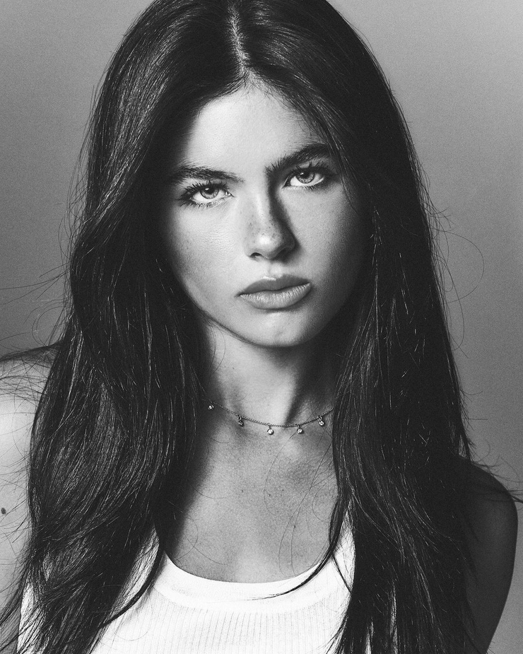 Zoe Sellers Zoe Sellers