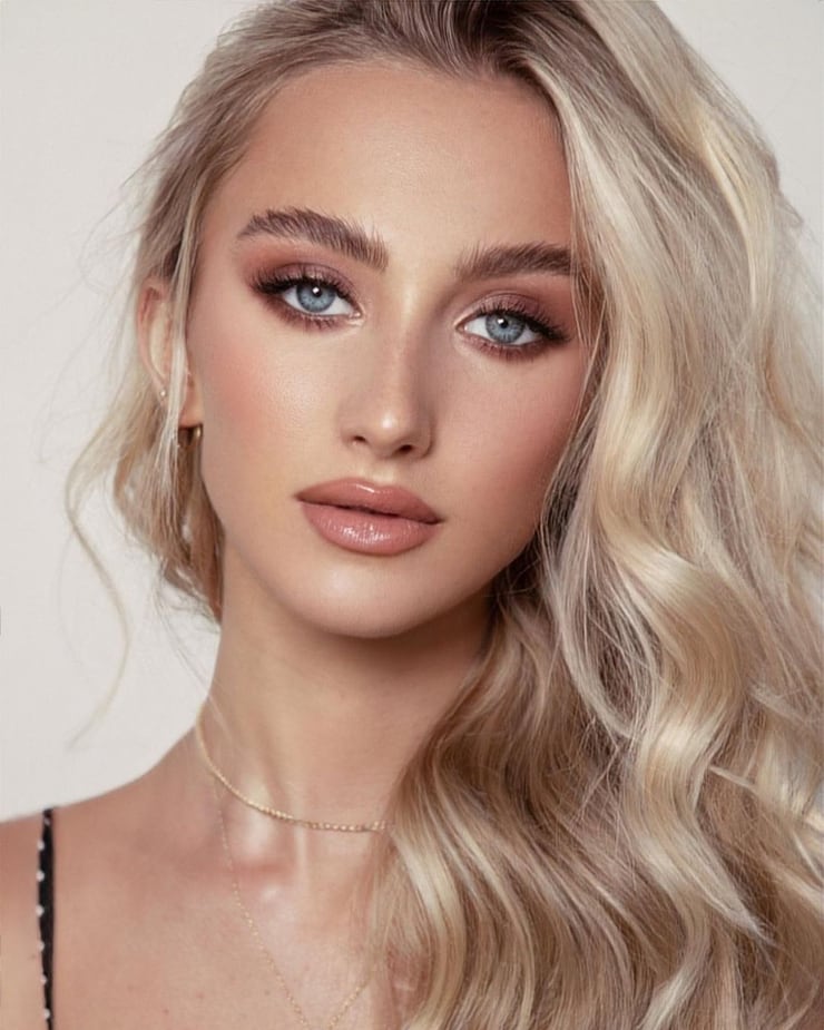 Scarlett Barnett