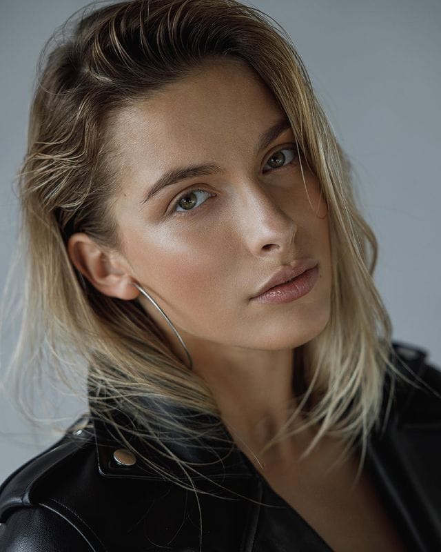 Lucie Neknězová Lucie Neknězová