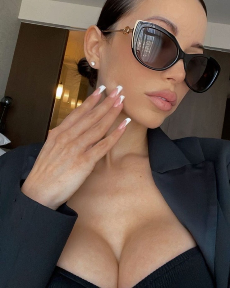 Melanie Pavola