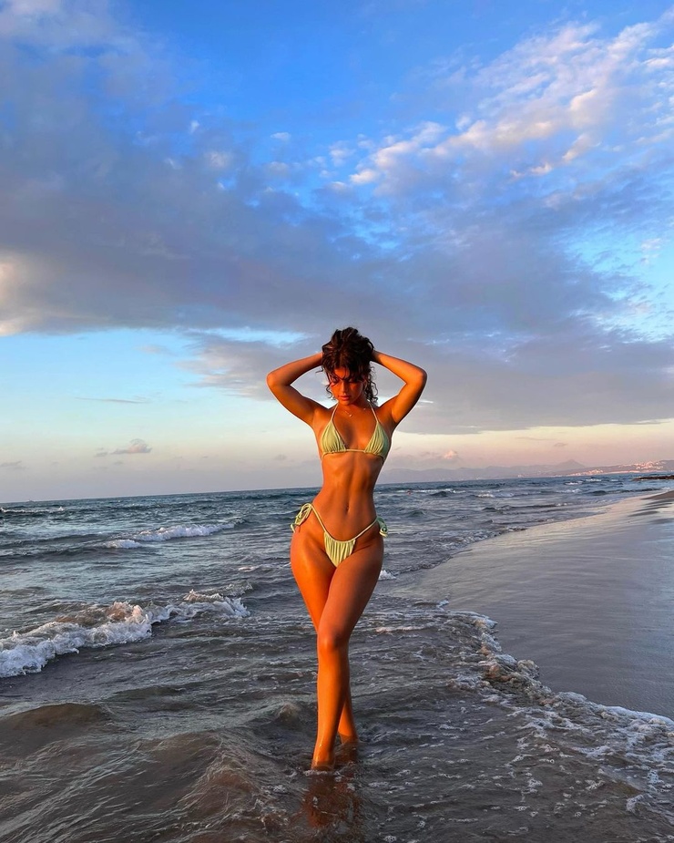 Zoe Gara
