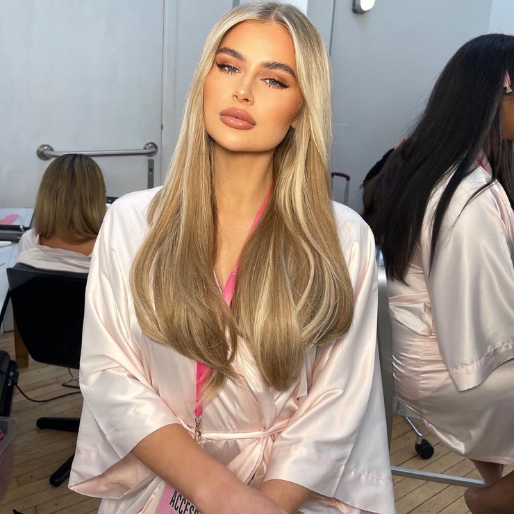 Picture of Ella Burgess