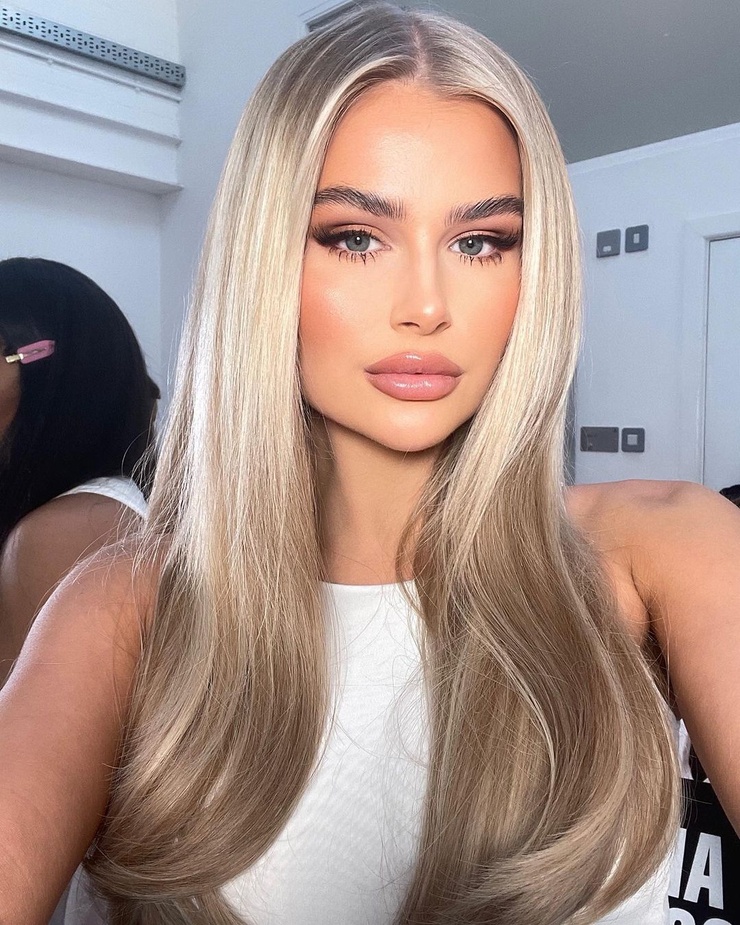 Picture of Ella Burgess