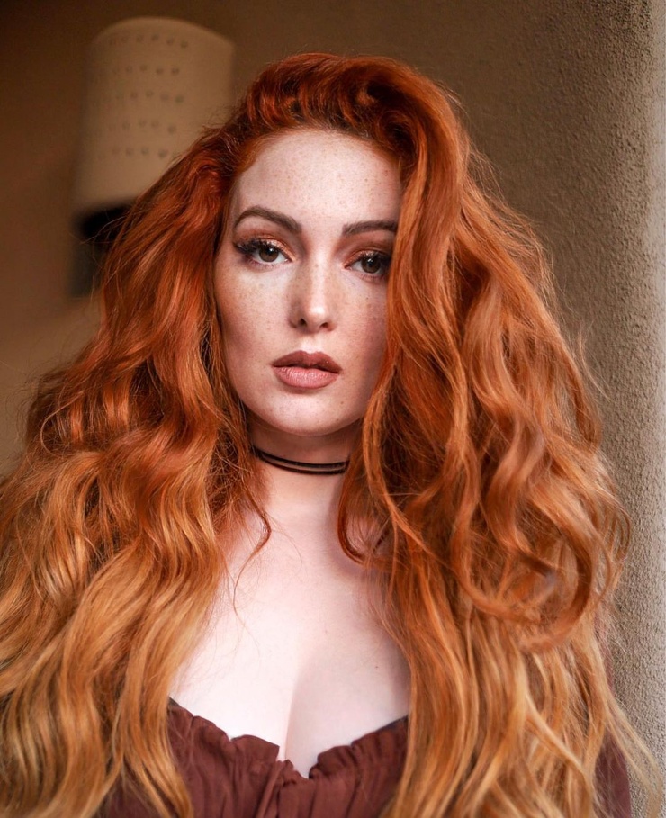 Nicole Simone