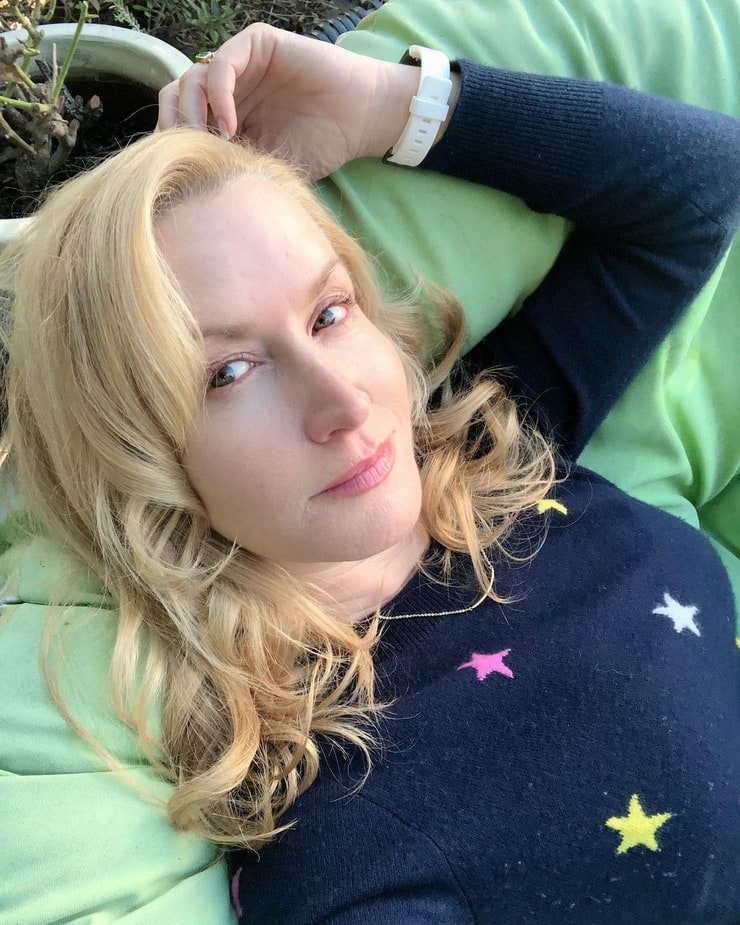 Angela Kinsey