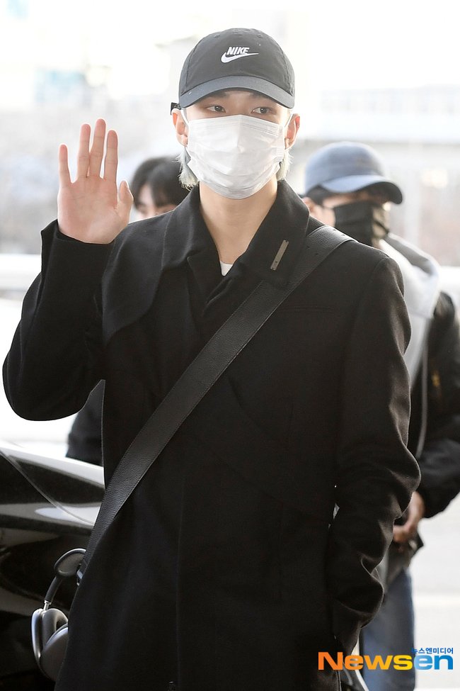 Hyun-Jin Hwang