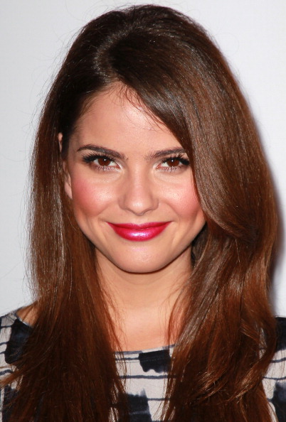 Shelley Hennig Shelley Hennig