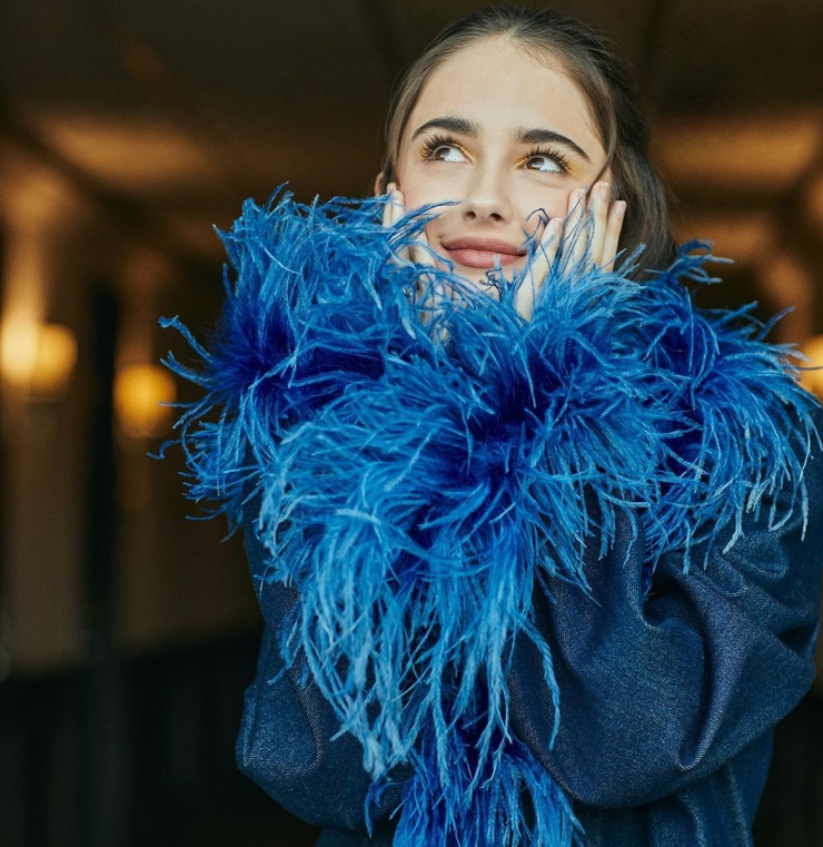 Picture of Julia Butters