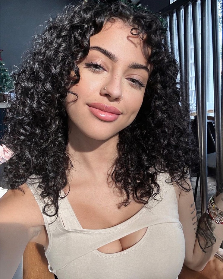 Picture of Malu Trevejo