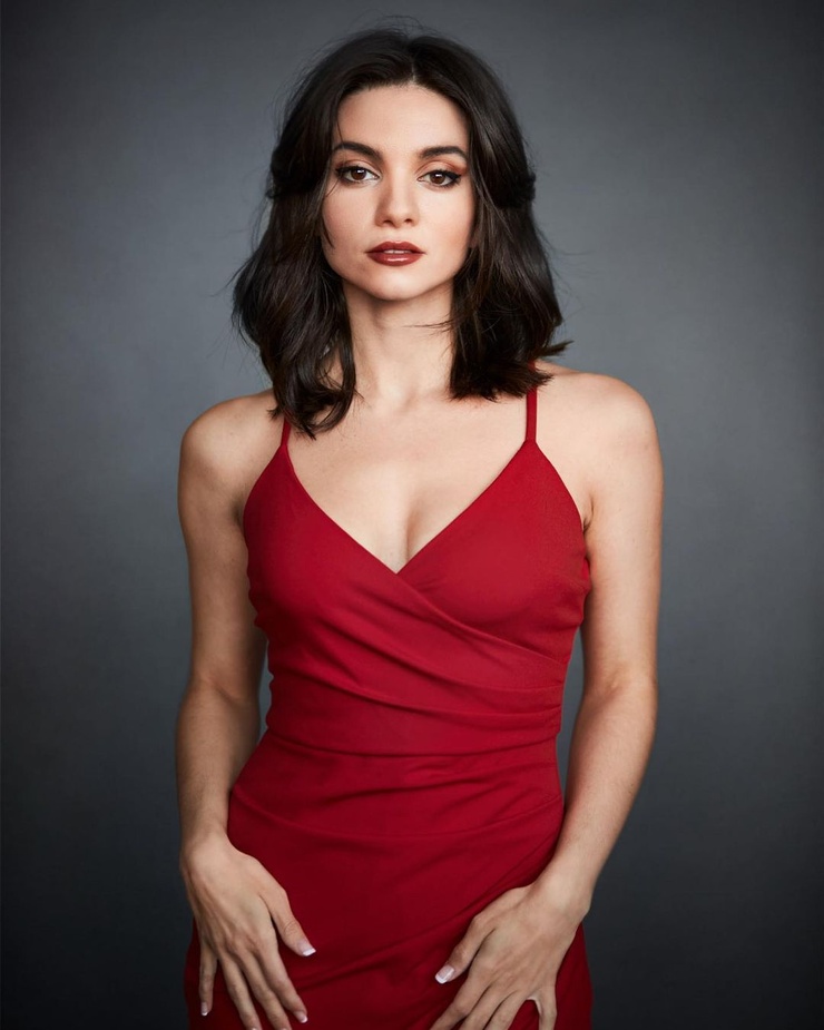 Lauren LaVera Lauren LaVera