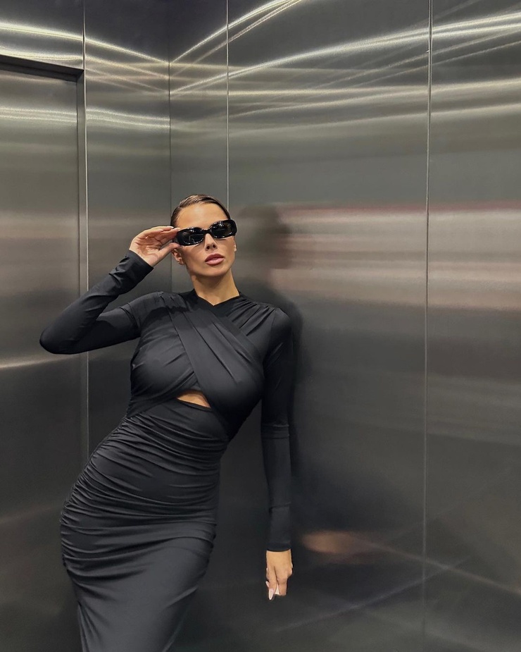 Viki Odintcova Viki Odintcova