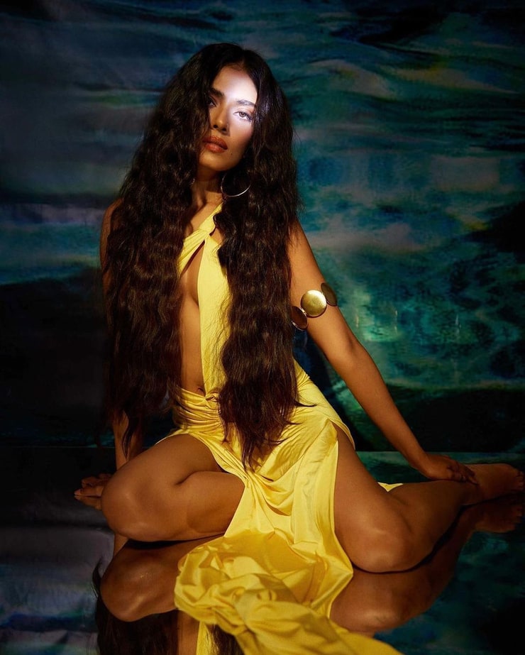 Malavika Mohanan Malavika Mohanan