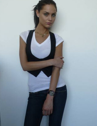 Teela Cull
