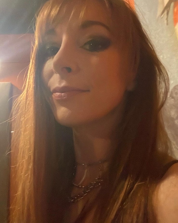 Lisa Foiles