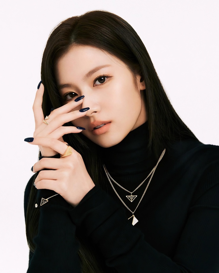 Minatozaki Sana