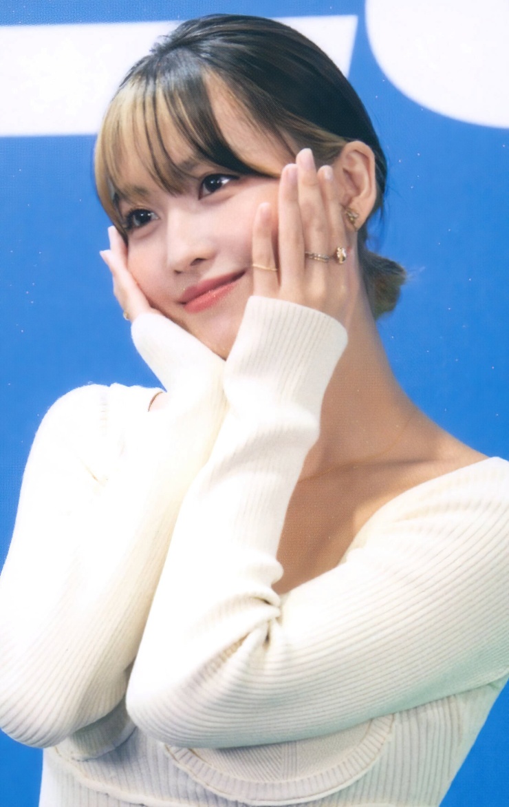 Hirai Momo