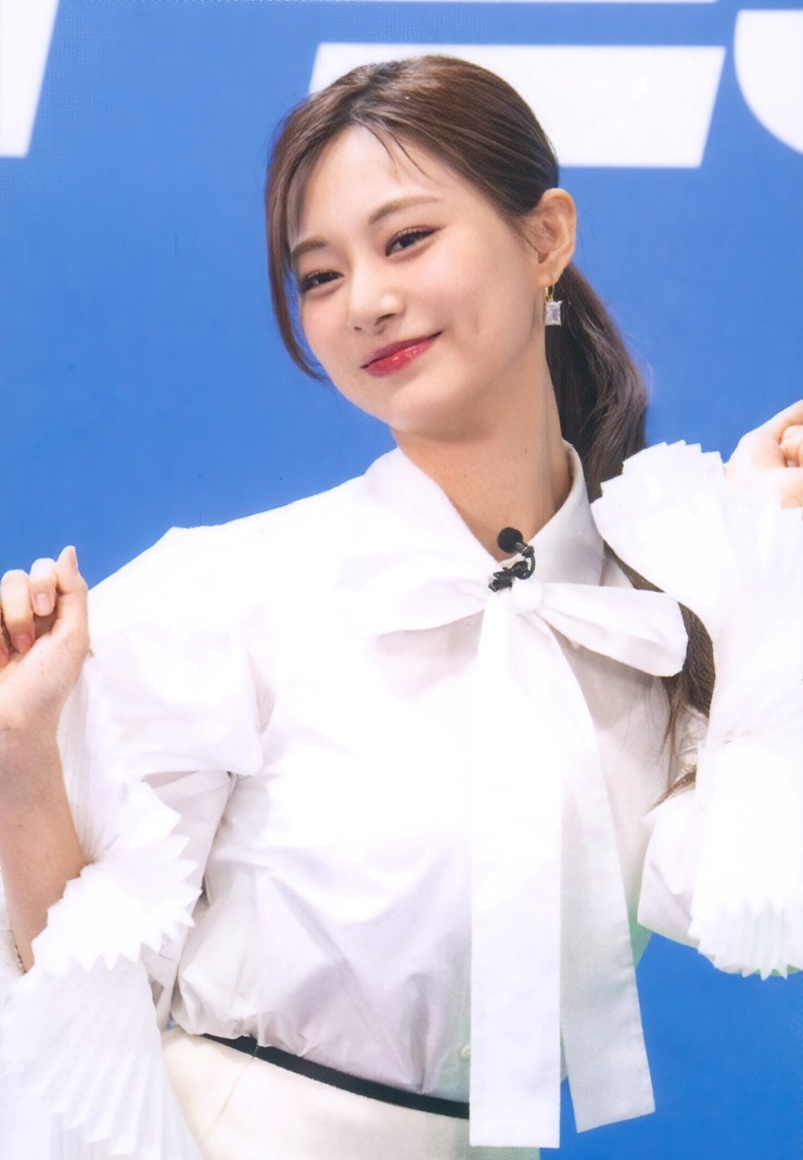 Chou Tzu-yu (Tzuyu)