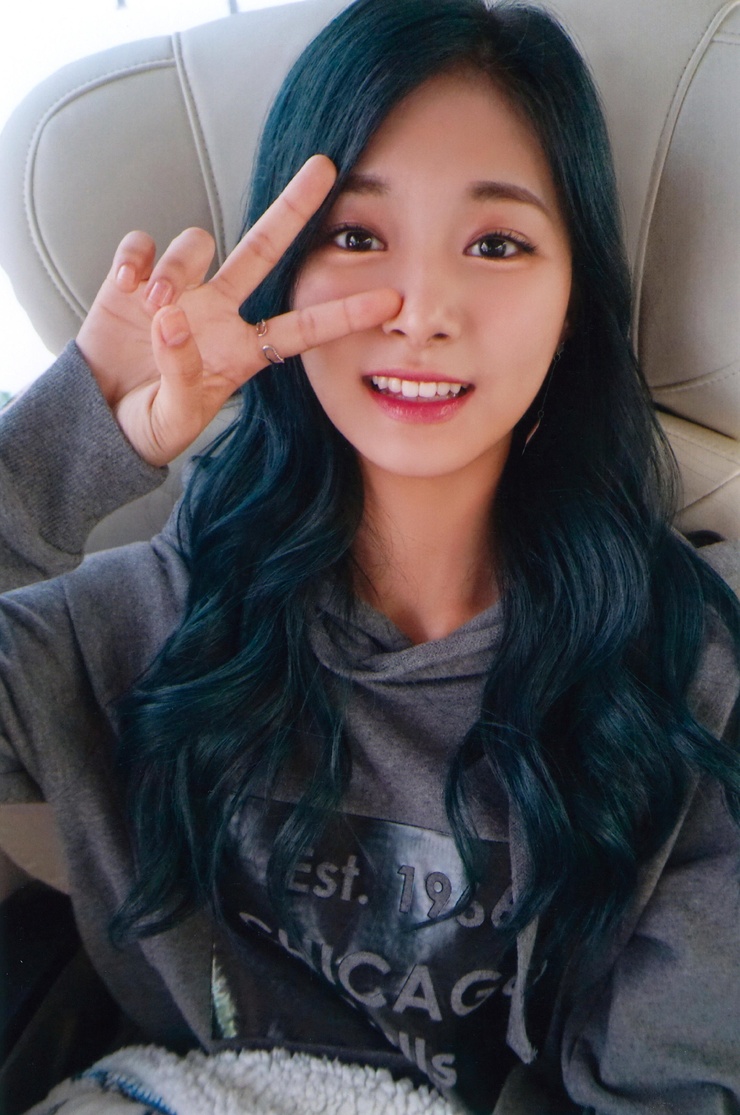 Chou Tzu-yu (Tzuyu)