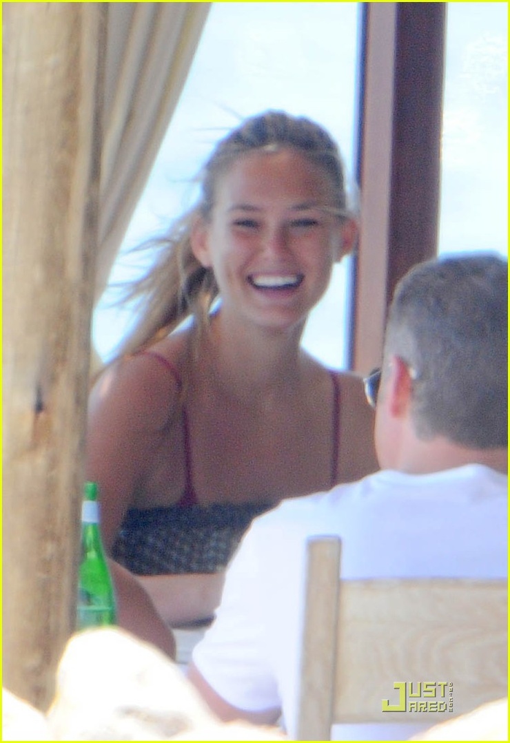 Bar Refaeli