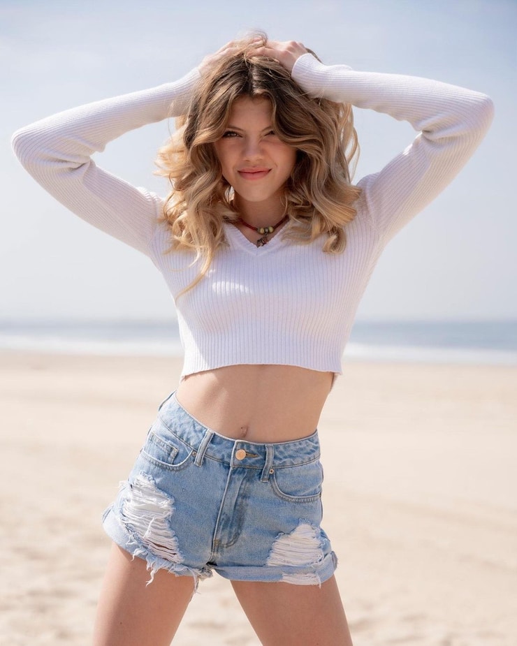 Neela Jolene
